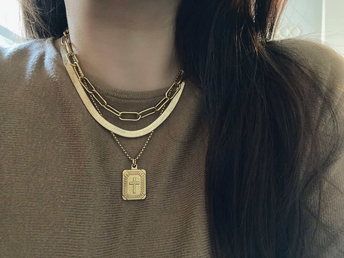 18k gold plated cross medallion pendant necklace
