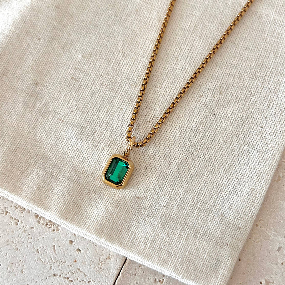 Crystal Pendant Necklace 18k gold plated box chain