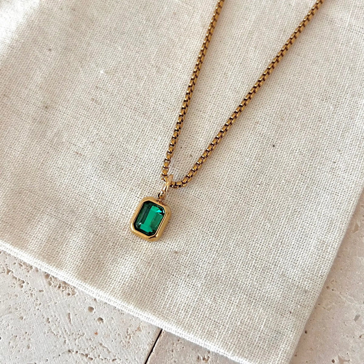 Green Crystal Pendant Necklace 18k gold plated box chain