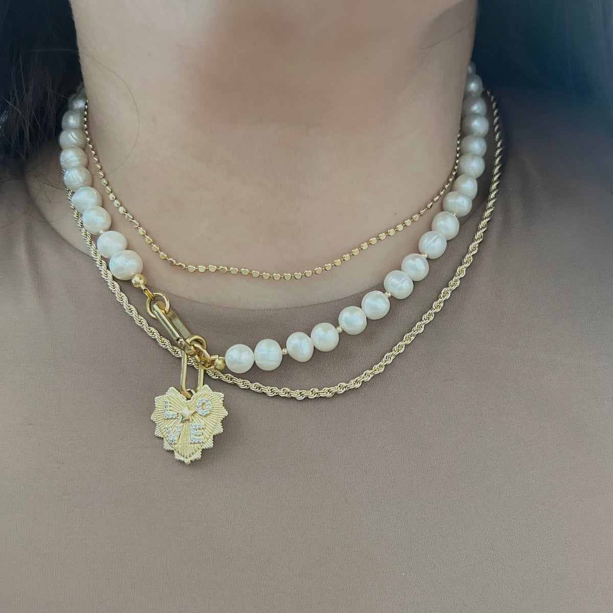 Love charm Pearls necklace