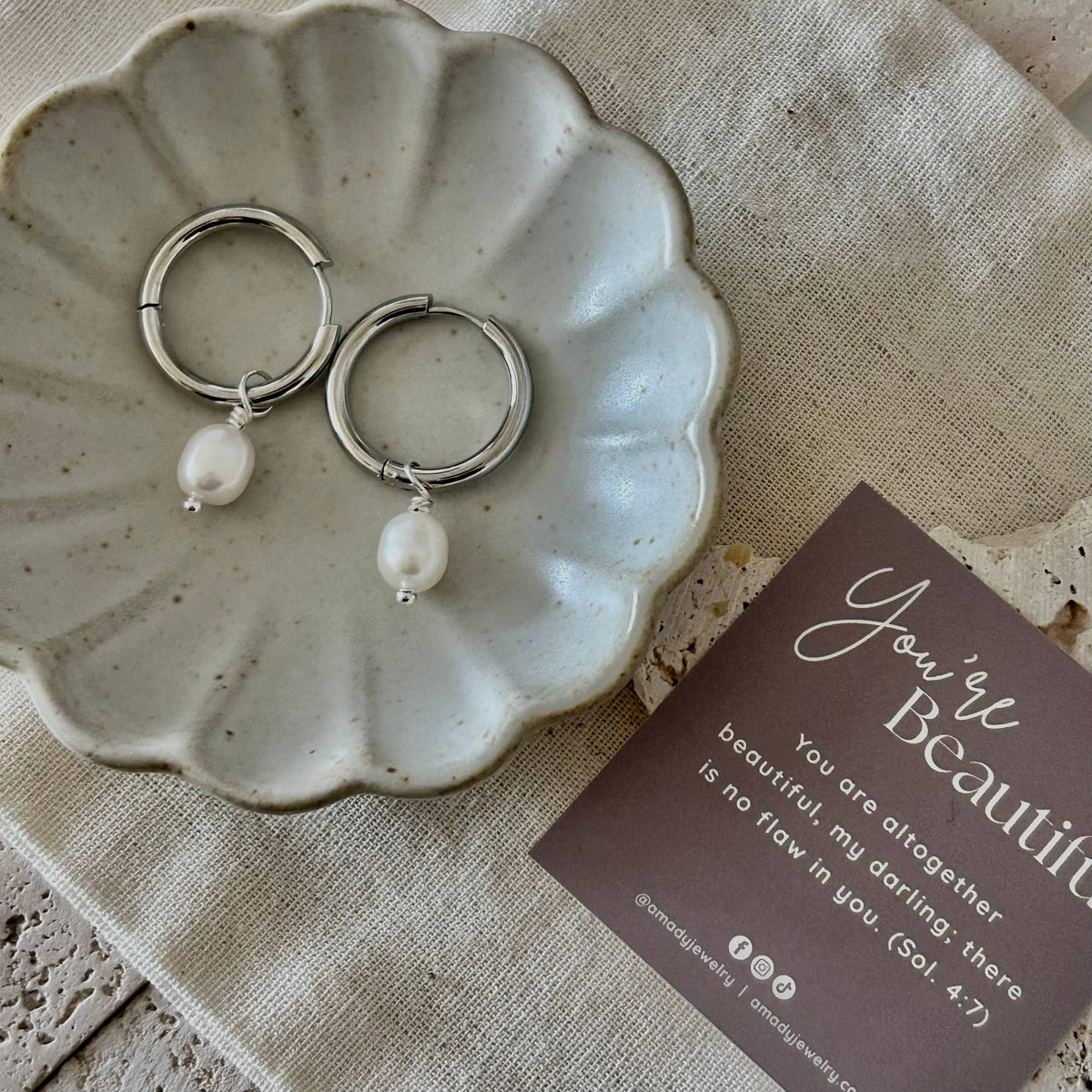 Silver hoop earrings freshwater Pearls