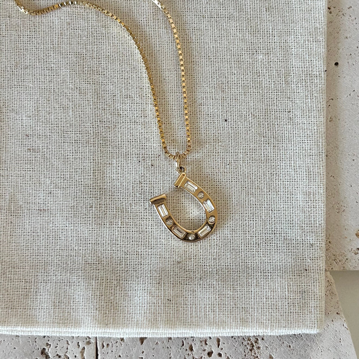 Horseshoe pendant charm necklace 18k gold plated water resistant
