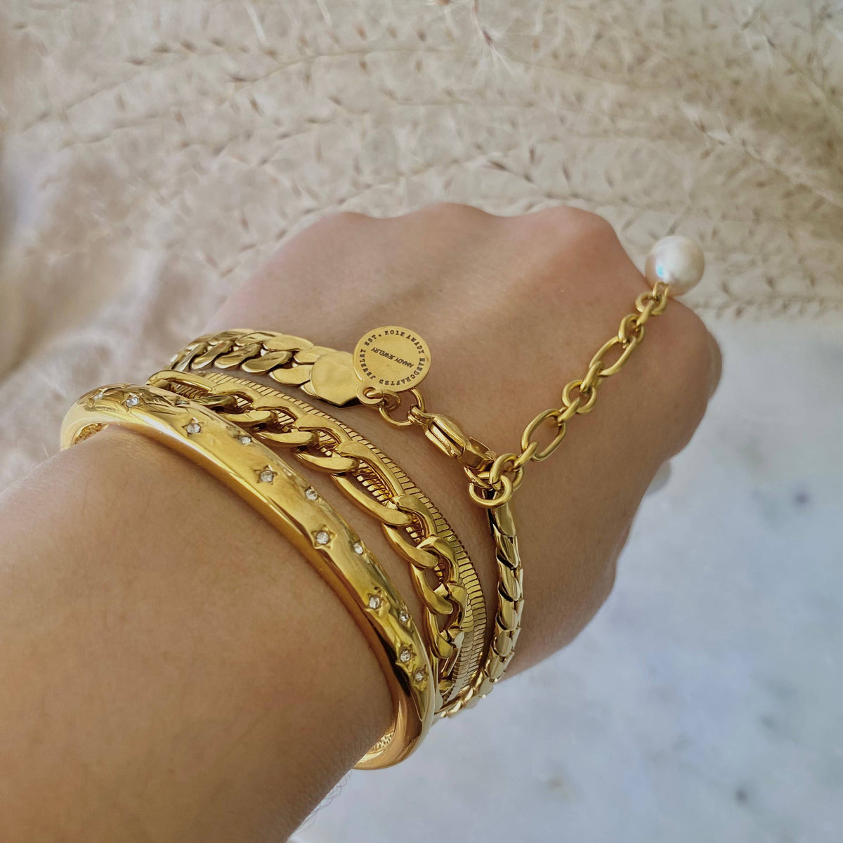 Stars bangle 18k gold plated stainless steel zirconia layer