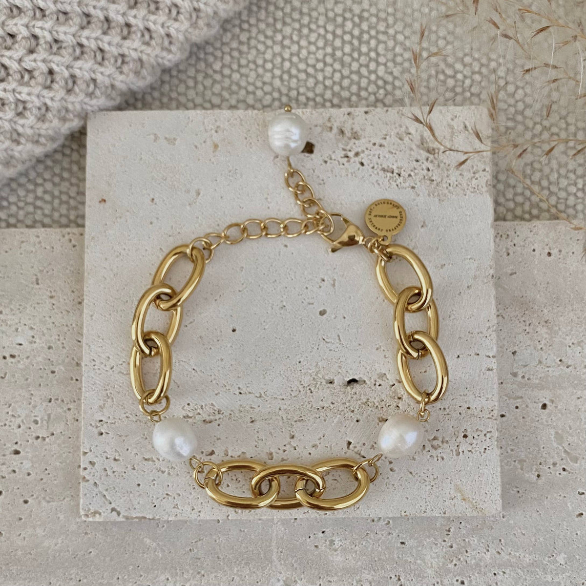 Oval chain big pearl bracelet 18k gold plated stainless stee