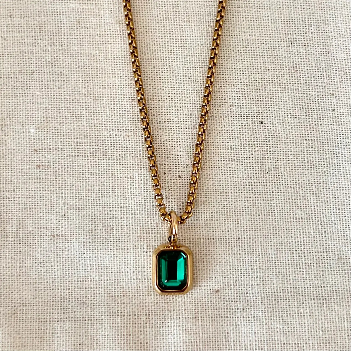 Green Crystal Pendant Necklace 18k gold plated box chain