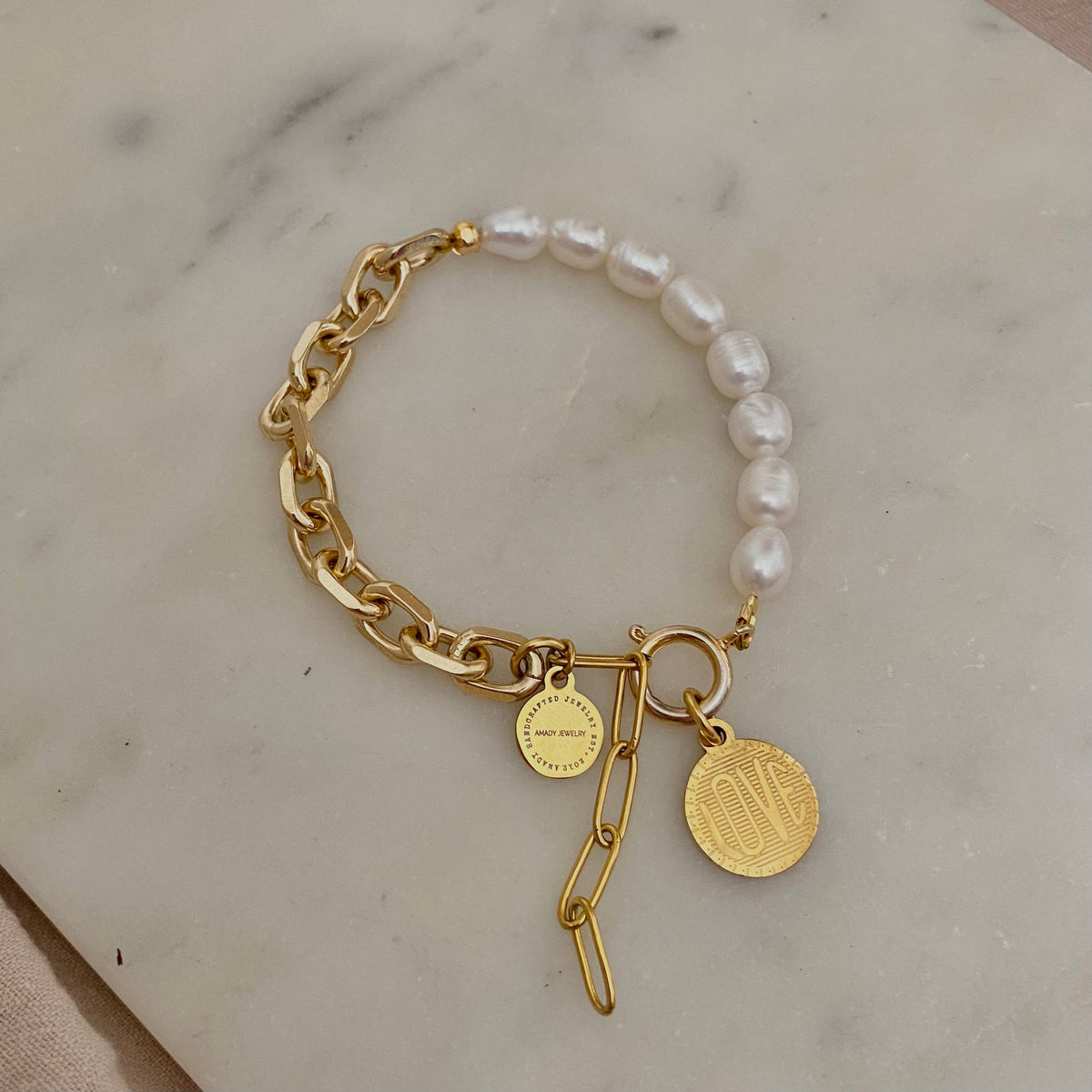 Natural Freshwater Pearls and gold plated chain bracelet