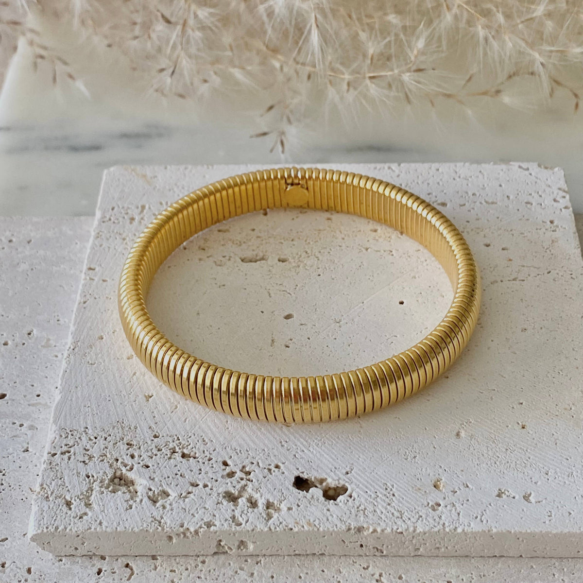 Link Stretch Bangle Bracelet 18k gold plated water resistant
