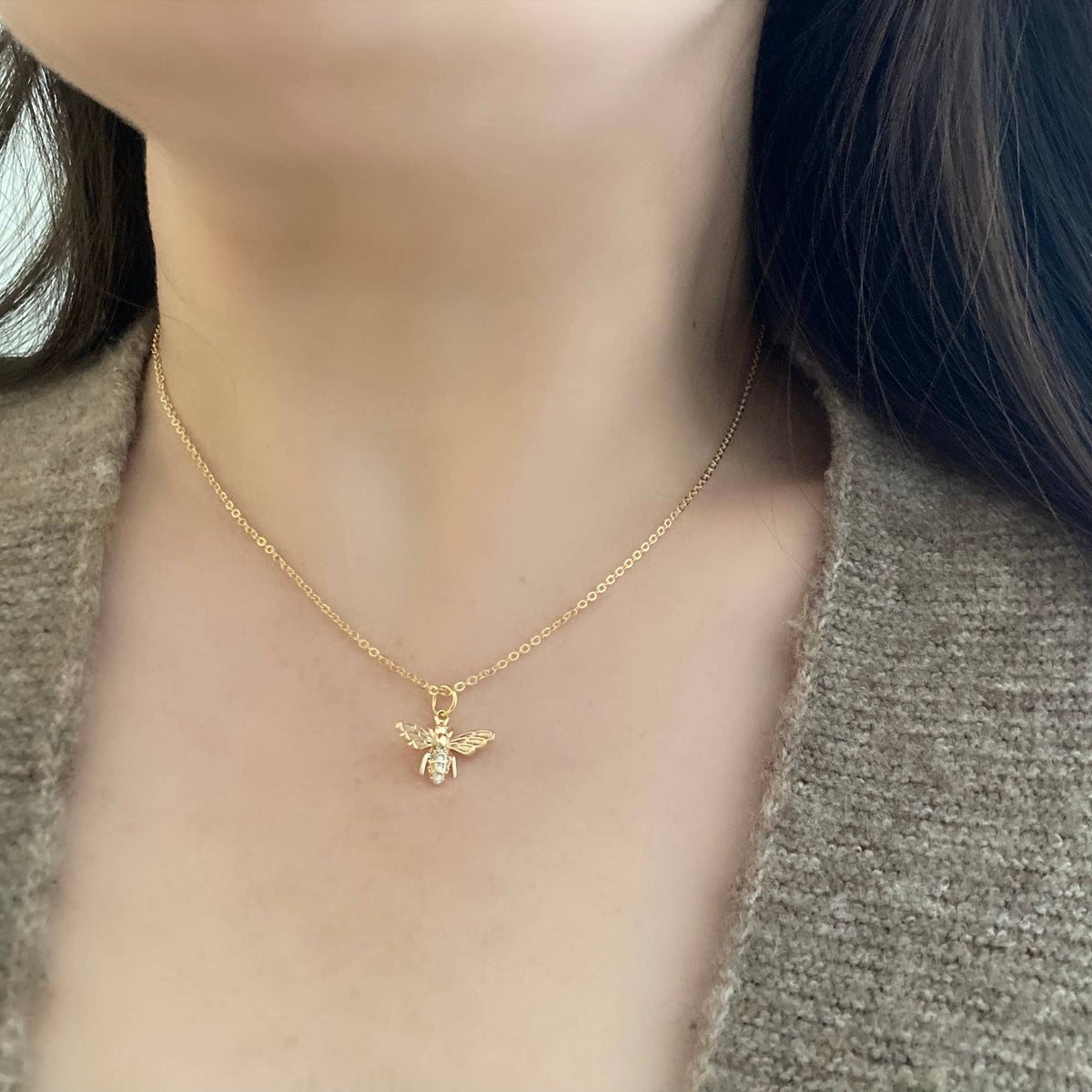 Honey Bee Queen Bee Pendant Charm chain necklace