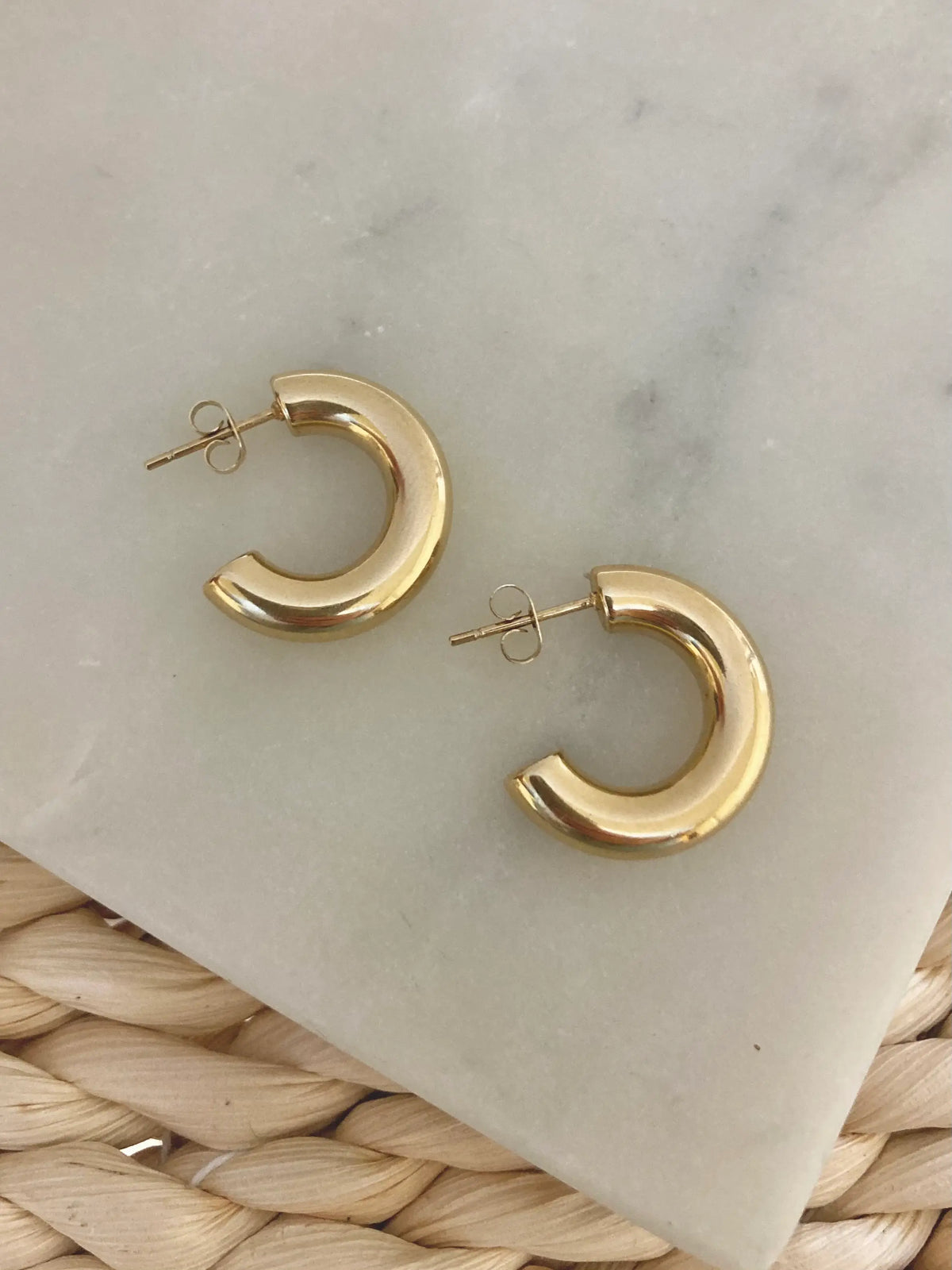 18k Gold Plated 20mm Hoops 20mm Lightweight Waterproof