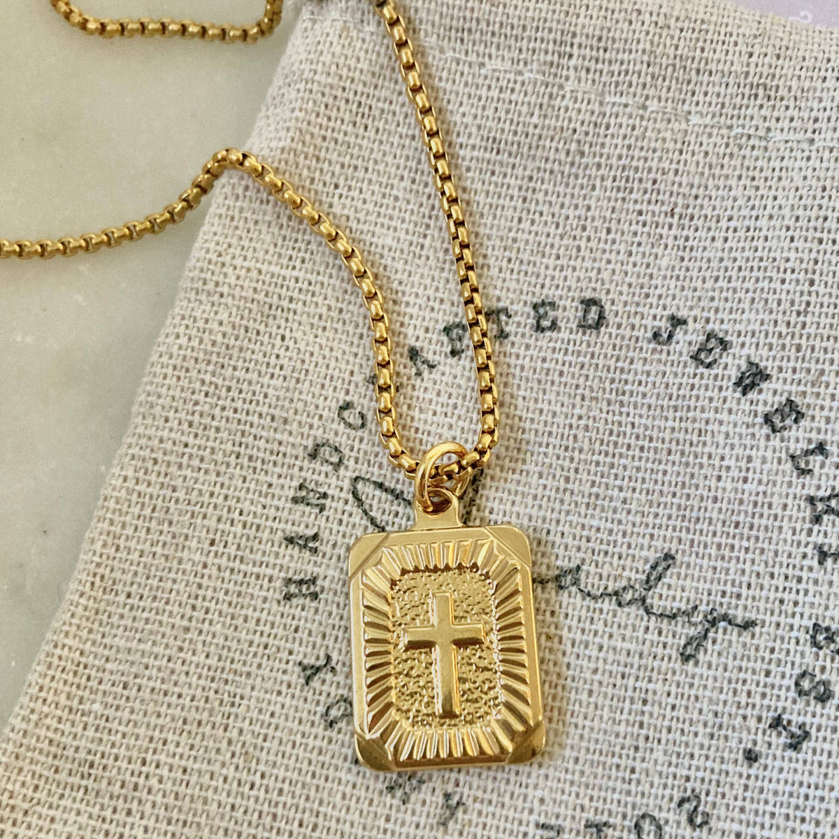 18k gold plated cross medallion pendant necklace