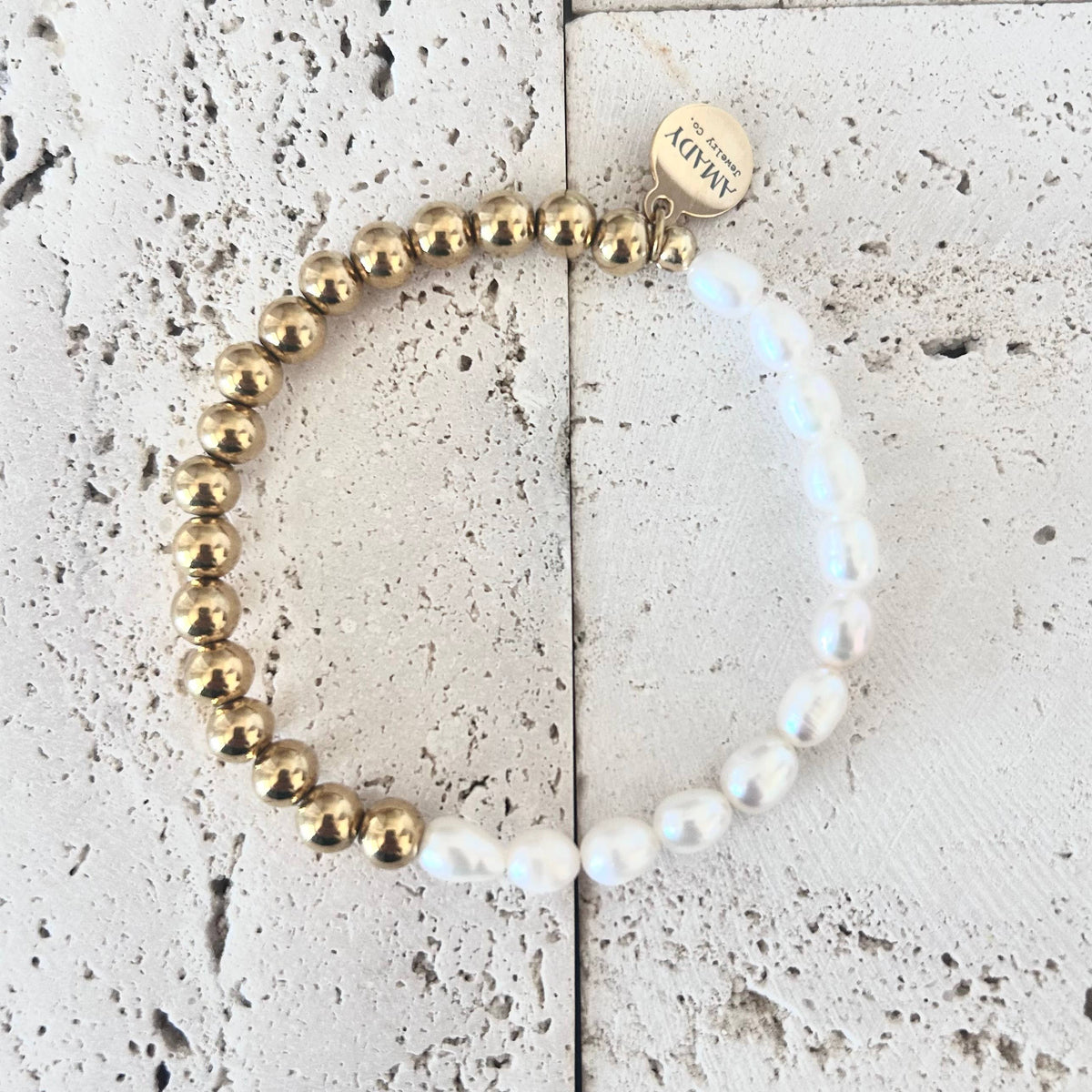 Pearls Bracelet Gold plated beads adjustable one size
