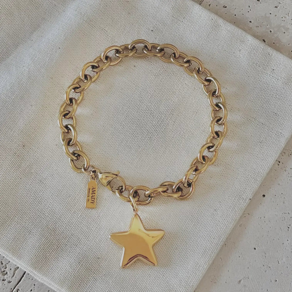 18k Gold Plated Star Pendant Bracelet – Adjustable Chain