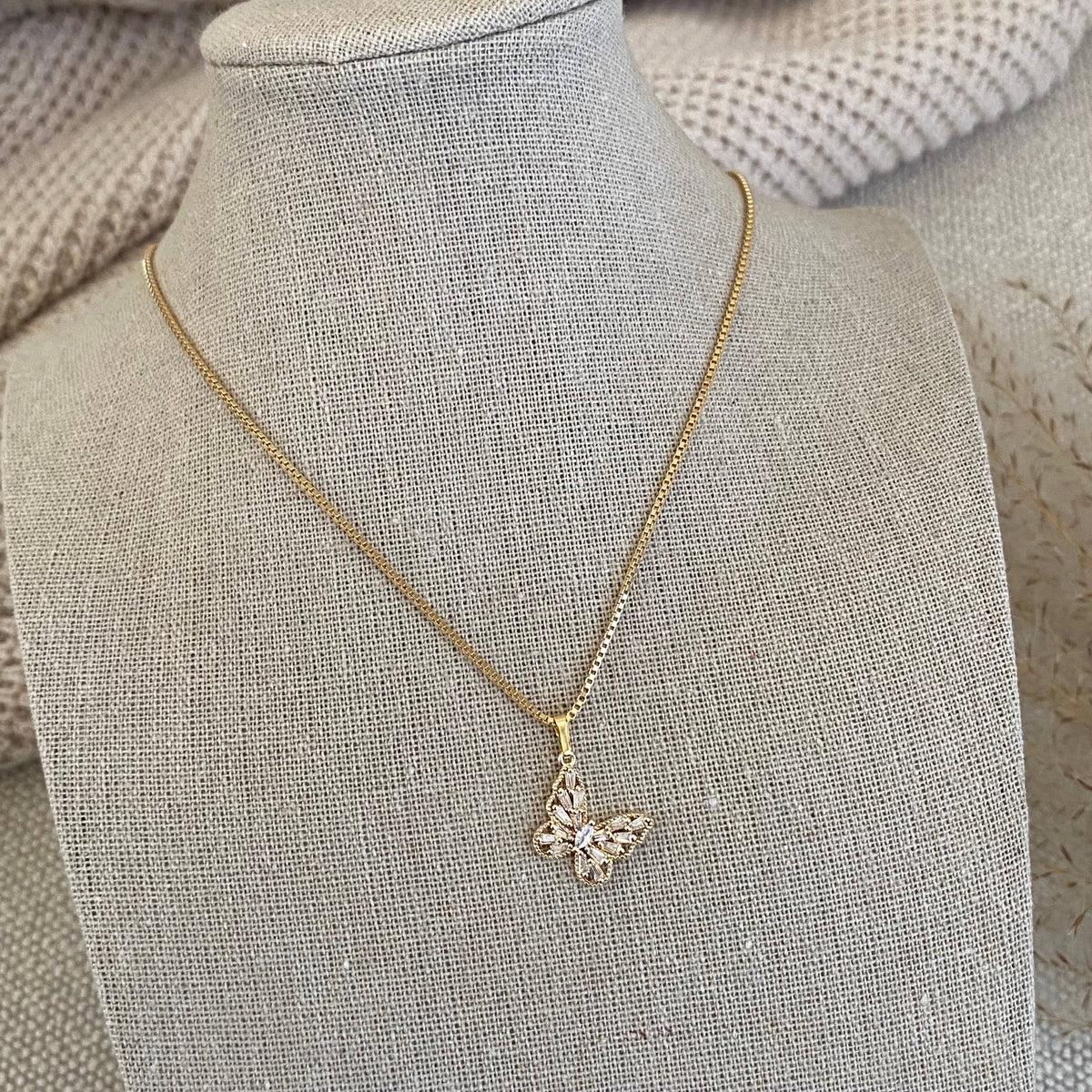 Butterfly Rhinestones Charm Pendant Necklace 18 Gold Filled