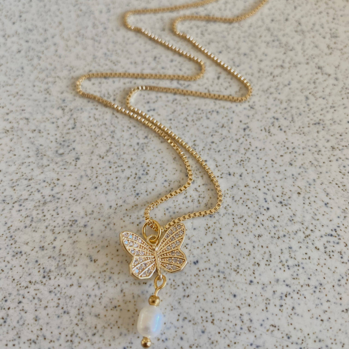 Rhinestones Butterfly Pearl charm pendant necklace 18k GF