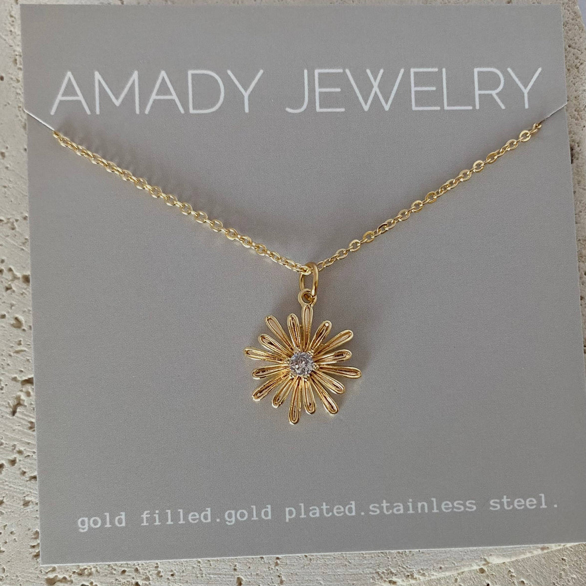 Cute Little Daisy Flower Charm necklace 18k Gold Filled chai