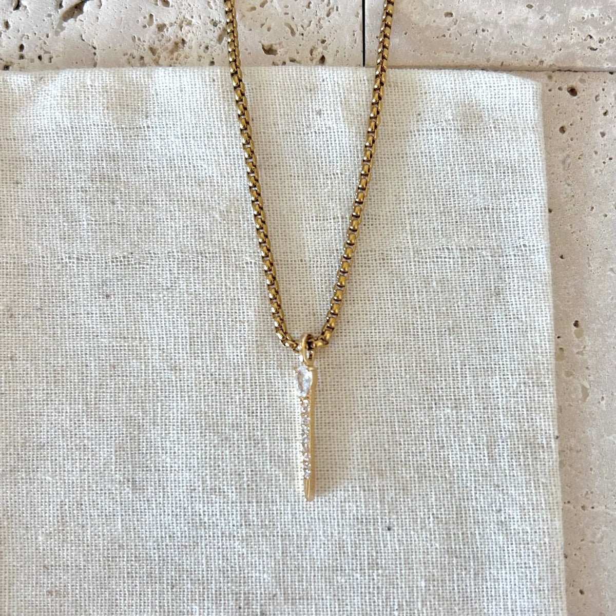 Spike crystals pendant necklace 18k gold plated water resist