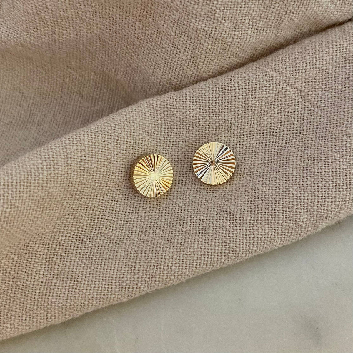 Dot Stud Post Studs Earrings 18k Gold Filled