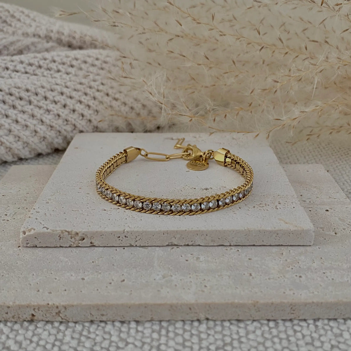 Braided chain and rhinestones tennis bracelet 18k GP