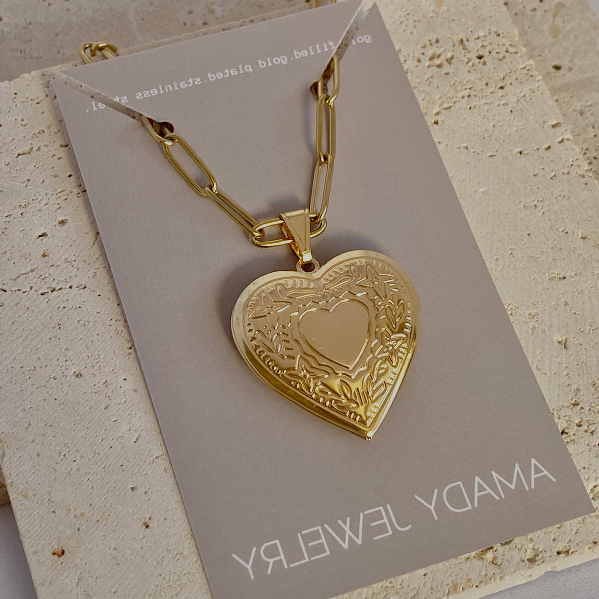 Locket Heart Pendant Statement Necklace Paperclip chain 18kG